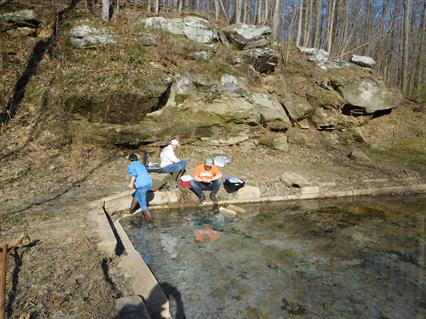 Kelly, Shao, Flynn collect samples from Indiana saline spring (2018) Kelly, Shao, and Flynn collect water samples from a saline spring in southern Indiana (2018)
