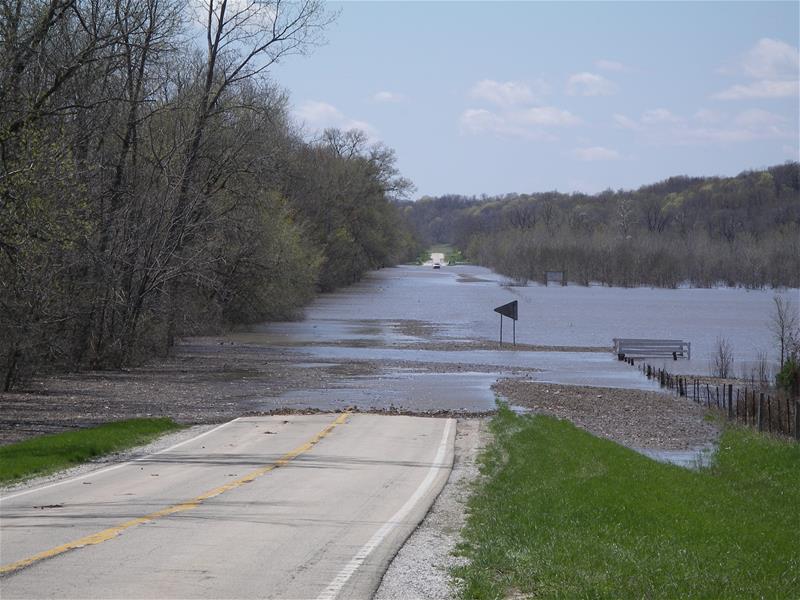 Flood Water over Illinois State Route 100 on 4/25/2013 near Browning, Illinois IMGP2968