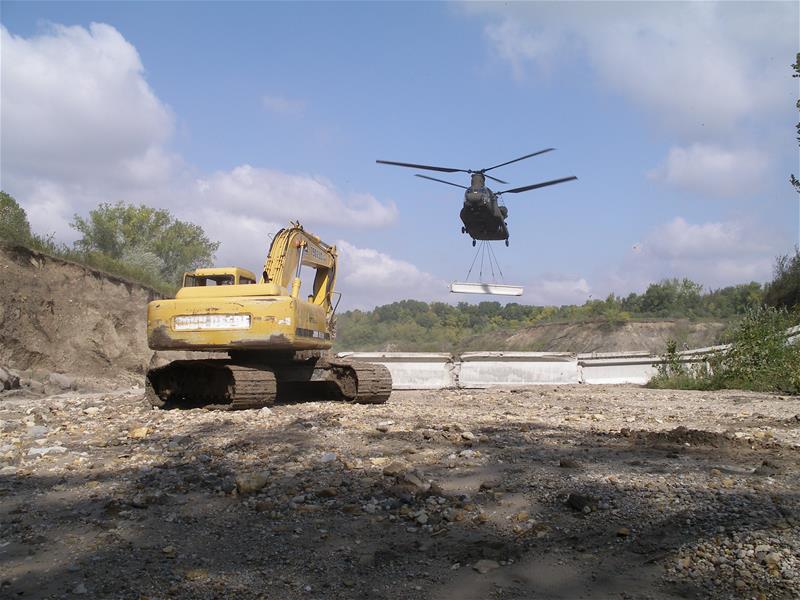 Transporting Project Materials to Inaccessible Breach Area on South Kickapoo Creek IMGP1259